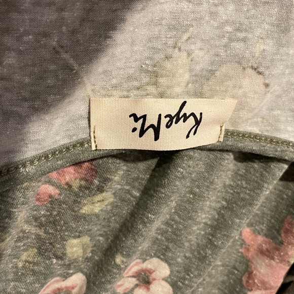 Kye Mi BabyDoll Dress - Picture 5 of 6